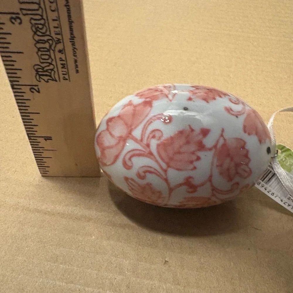 Galeria Home Ceramic Egg Ornament‎ Pink Floral Design Hanging